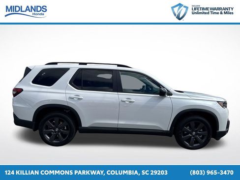 New 2026 Honda Pilot Sport image 8