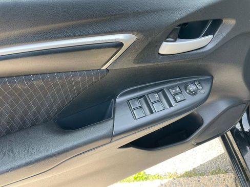 Used 2019 Honda Fit EX image 38