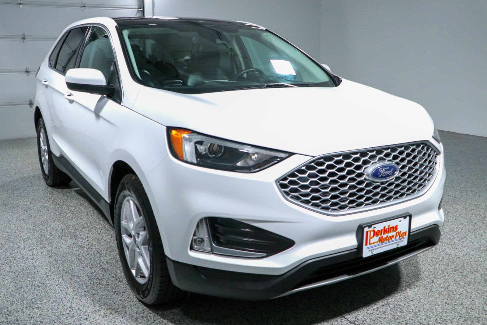 Used 2024 Ford Edge SEL w/ Convenience Package AWD/4WD image 5