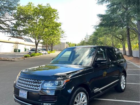 Used 2014 Land Rover Range Rover HSE AWD/4WD image 2