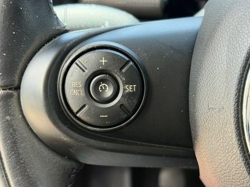Used 2018 MINI Cooper 4-Door Hardtop FWD image 26