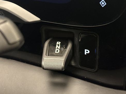 New 2025 Porsche Taycan 4S image 23