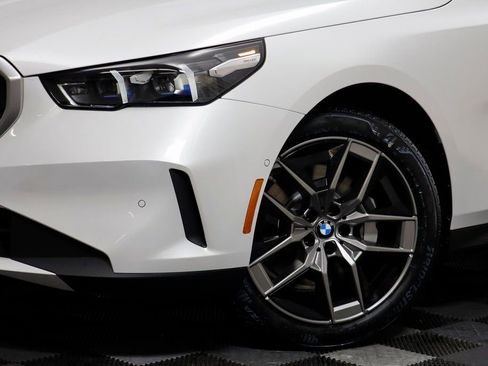 New 2026 BMW 530i xDrive w/ Premium Package AWD/4WD image 3