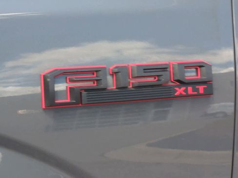 Used 2020 Ford F150 XLT w/ Equipment Group 302A Luxury AWD/4WD image 13