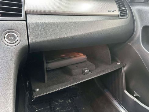 Used 2018 Ford Taurus SHO w/ Sho Performance Package image 32