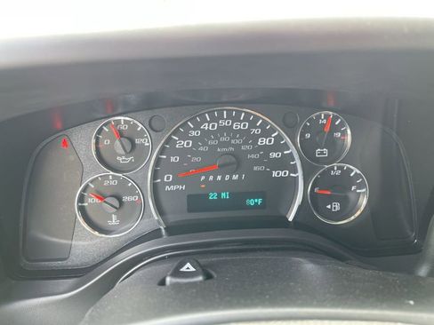New 2025 Chevrolet Express 2500 w/ Driver Convenience Package RWD image 10