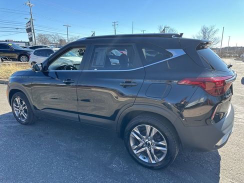 Used 2021 Kia Seltos S image 7