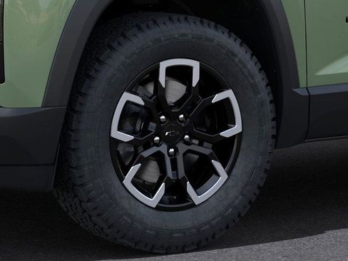 New 2025 Chevrolet Equinox ACTIV w/ Safety and Technology Package image 9