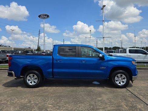 Used 2024 Chevrolet Silverado 1500 LT w/ Convenience Package II RWD image 2