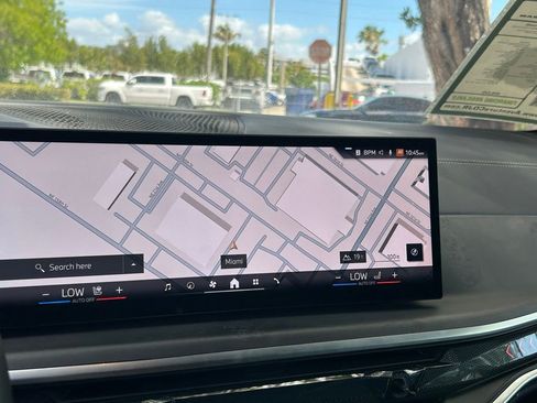 Used 2026 BMW X5 sDrive40i image 17