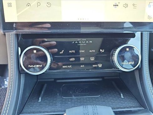 New 2026 Jaguar F-PACE R-Dynamic S image 19