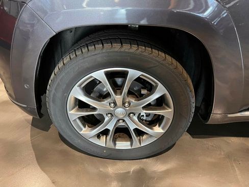 Used 2021 Jeep Grand Cherokee Summit w/ Platinum Series Group image 9