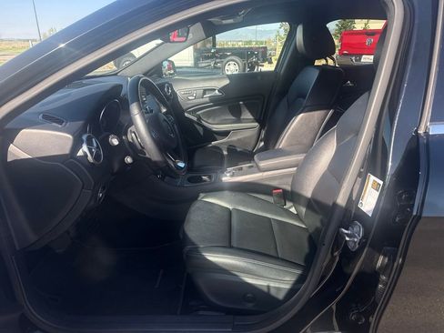 Used 2019 Mercedes-Benz GLA 250 4MATIC image 23
