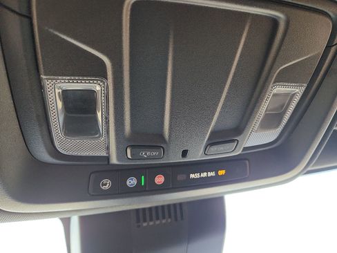 Used 2024 GMC Sierra 1500 AT4 w/ Technology Package AWD/4WD image 15