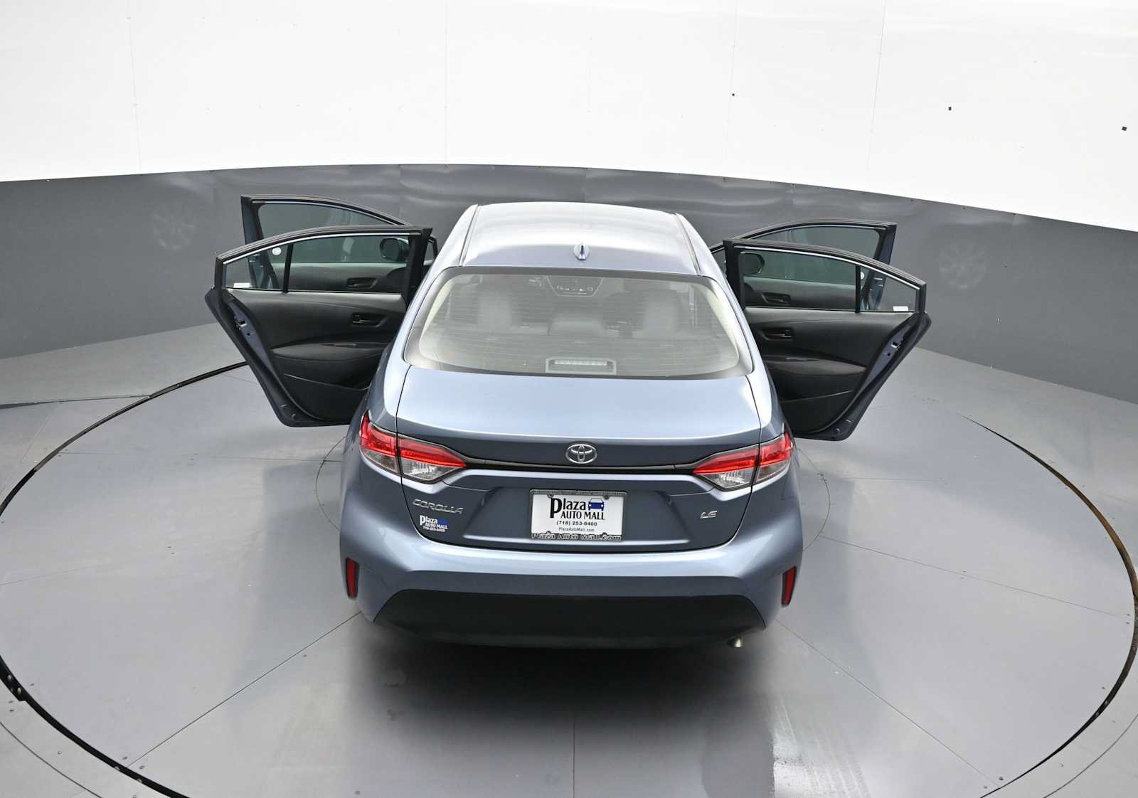 Used 2025 Toyota Corolla LE FWD image 44