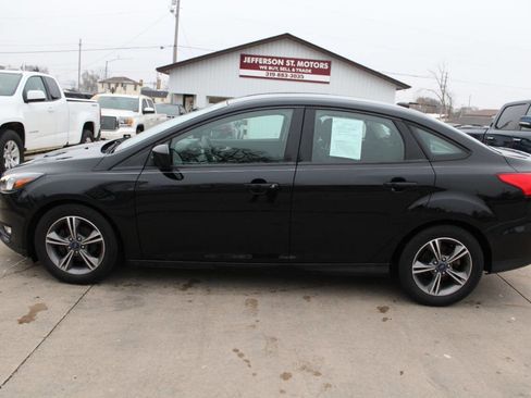 Used 2018 Ford Focus SE w/ SE Appearance Package image 1
