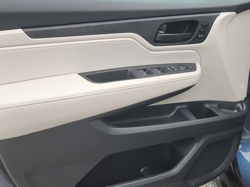 New 2026 Honda Odyssey EX-L image 9