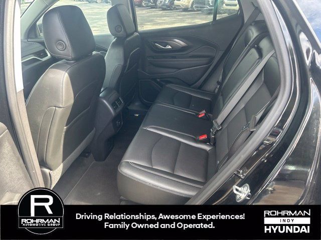 Used 2024 GMC Terrain SLT AWD/4WD image 10
