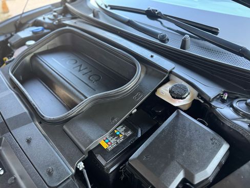 Used 2023 Hyundai Ioniq 6 SEL image 33