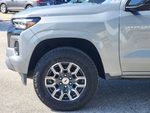 Used 2024 Chevrolet Colorado Z71 w/ Z71 Convenience Package 2 AWD/4WD image 5