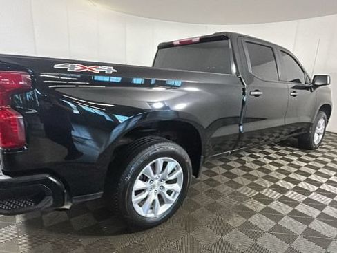 Used 2022 Chevrolet Silverado 1500 Custom AWD/4WD image 2