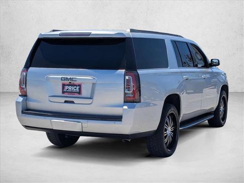 Used 2020 GMC Yukon XL SLT w/ HD Trailering Package RWD image 5