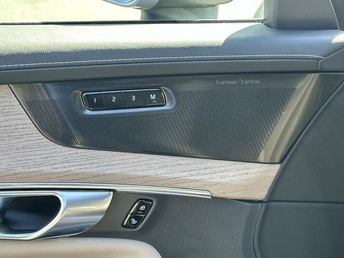 Certified 2026 Volvo XC90 B5 Plus image 16