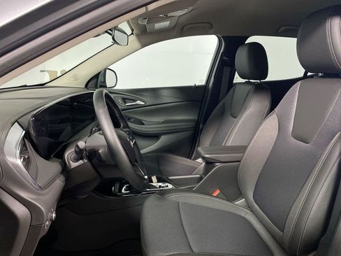 Certified 2026 Buick Encore GX Preferred w/ Comfort Package FWD image 11