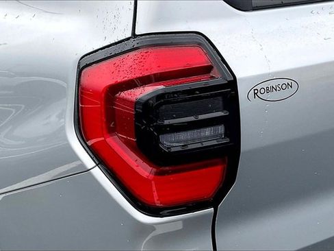 Used 2025 Toyota 4Runner SR5 image 30