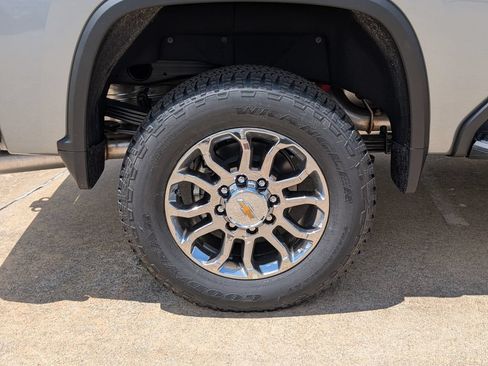 New 2026 Chevrolet Silverado 2500 LTZ w/ LTZ Texas Edition AWD/4WD image 3