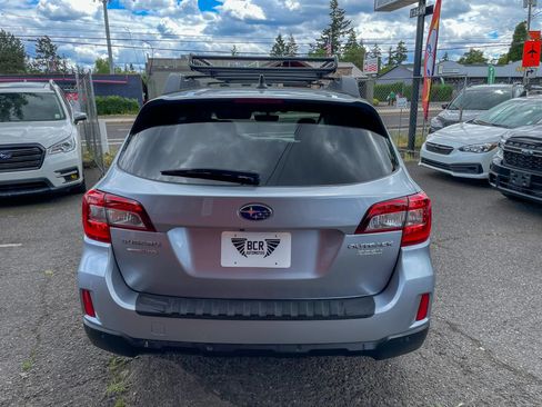 Used 2017 Subaru Outback 2.5i Limited AWD/4WD image 9