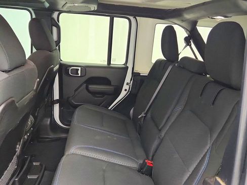 Used 2024 Jeep Wrangler Unlimited Rubicon 4xe AWD/4WD image 21