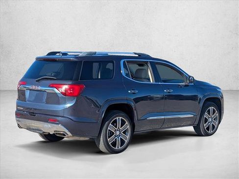 Used 2019 GMC Acadia Denali image 5