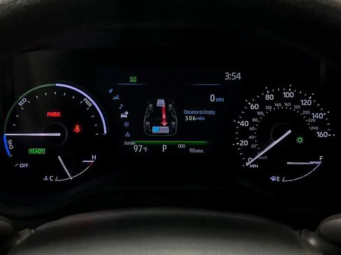 Used 2026 Toyota Sienna LE FWD image 25