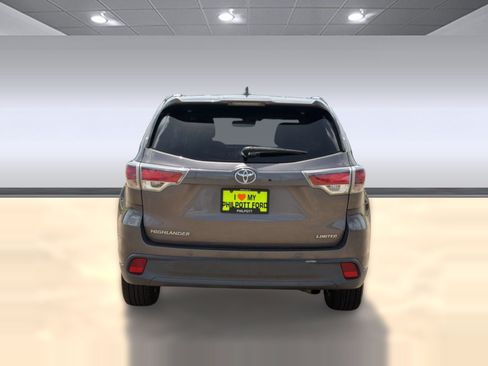 Used 2016 Toyota Highlander Limited Platinum FWD image 10