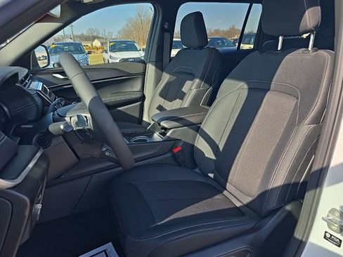 New 2026 Jeep Grand Cherokee L Laredo AWD/4WD image 16