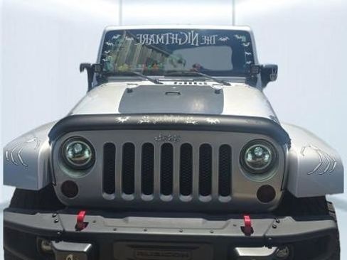Used 2012 Jeep Wrangler Unlimited Sahara AWD/4WD image 2