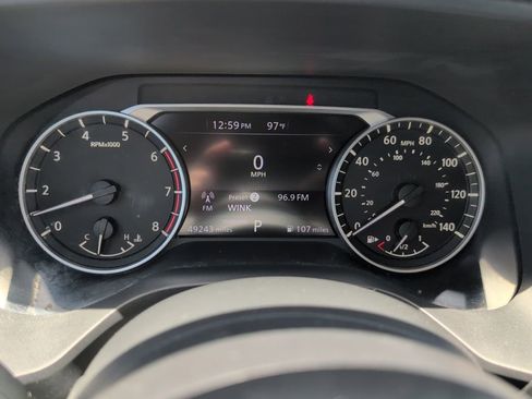 Used 2023 Nissan Rogue SV w/ SV Premium Package FWD image 15