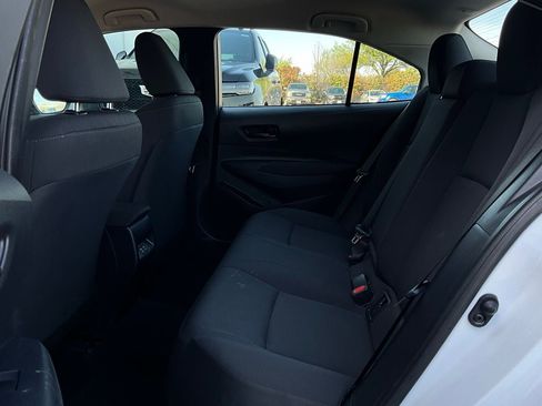 Used 2025 Toyota Corolla LE image 11