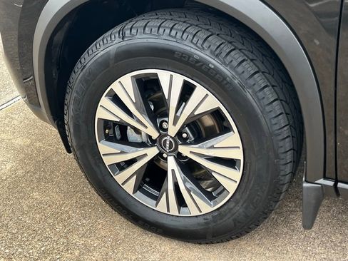 Used 2023 Nissan Rogue SV FWD image 36