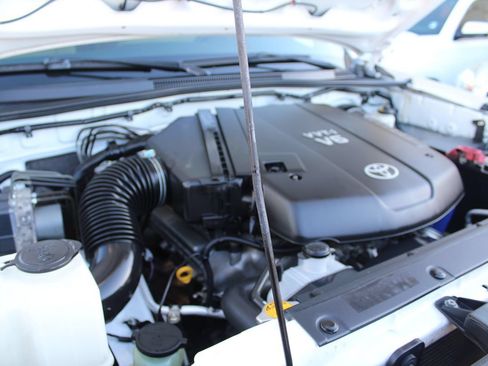 Used 2009 Toyota Tacoma PreRunner RWD image 31