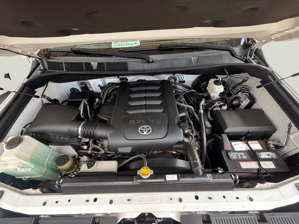 Used 2016 Toyota Tundra Limited w/ Limited Premium Package RWD image 38