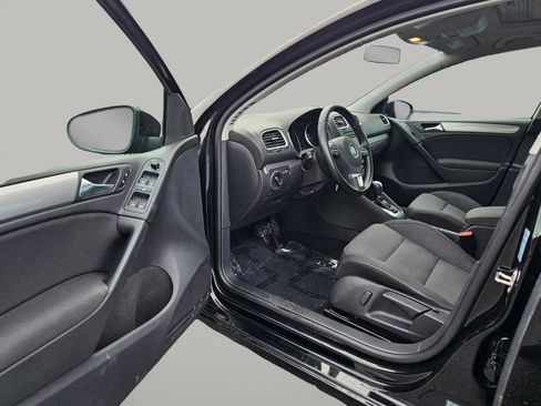 Used 2014 Volkswagen Golf 4-Door image 20