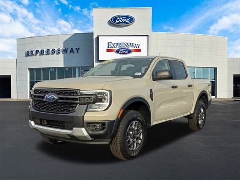 Used 2025 Ford Ranger XLT image 2