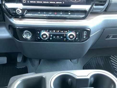 Used 2024 GMC Sierra 1500 Elevation AWD/4WD image 13