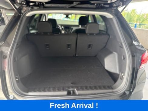 Used 2023 Chevrolet Equinox LS w/ LS Convenience Package FWD image 4