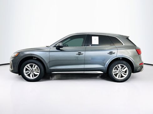 Used 2023 Audi Q5 2.0T Premium w/ Convenience Package AWD/4WD image 4