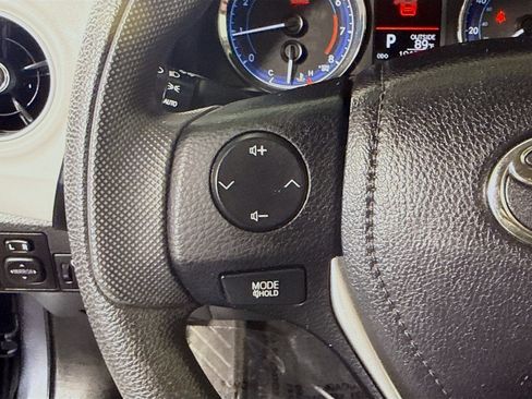 Used 2019 Toyota Corolla LE FWD image 14