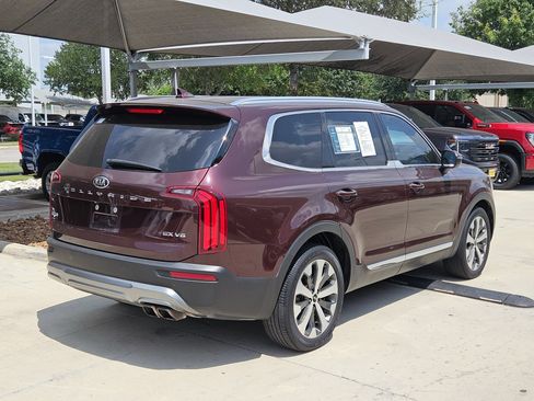 Used 2021 Kia Telluride EX w/ EX Premium Package AWD/4WD image 3