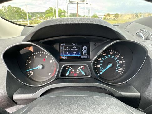 Used 2014 Ford Escape Titanium w/ Equipment Group 401A AWD/4WD image 34